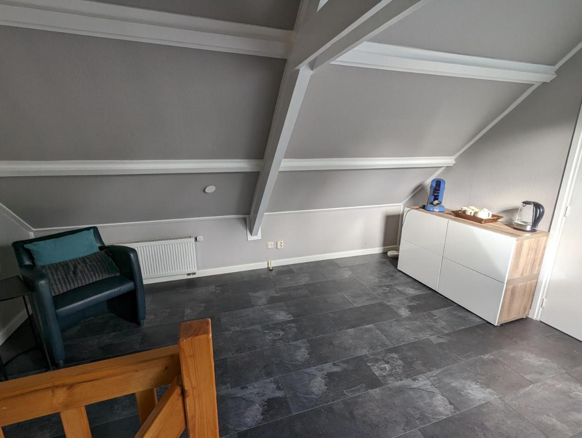 Knus Appartement Aan Bosrand Hornsterzwaag Extérieur photo